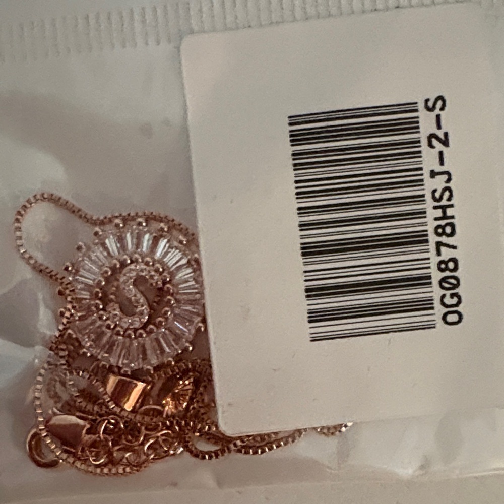 Elegant Rose Gold Necklace with Crystal Accents